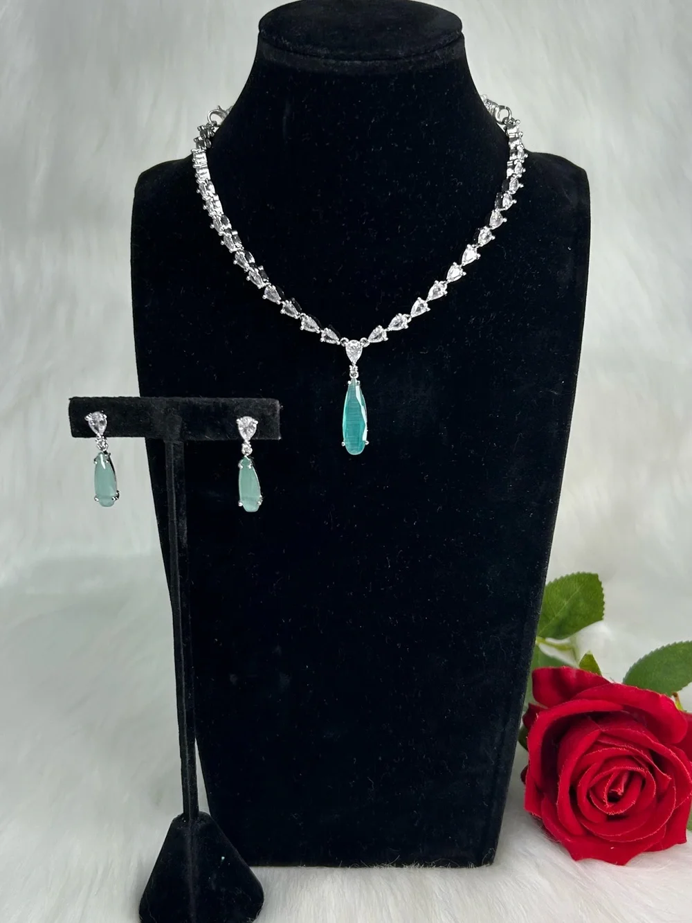 Mint Silver Ad Necklace and Earrings Set